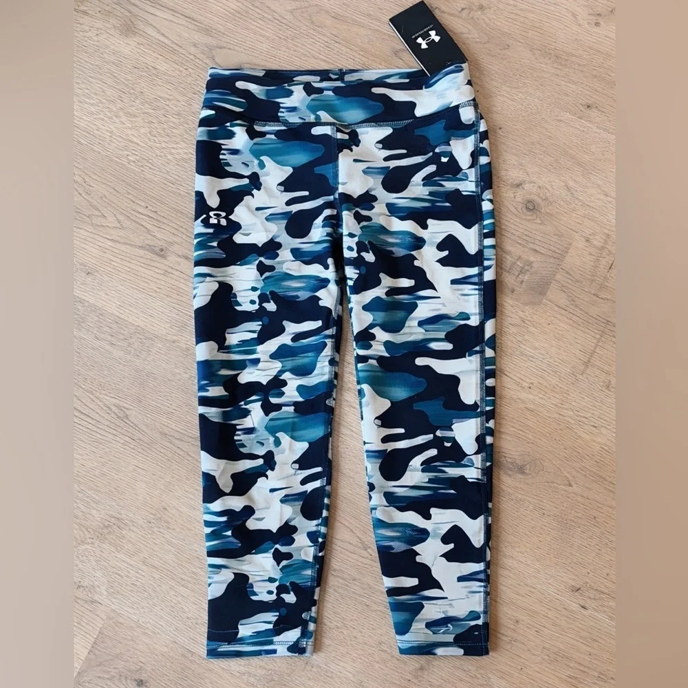 Under Armour Camo HeatGear Ankle Crop Leggings Youth Medium NWT